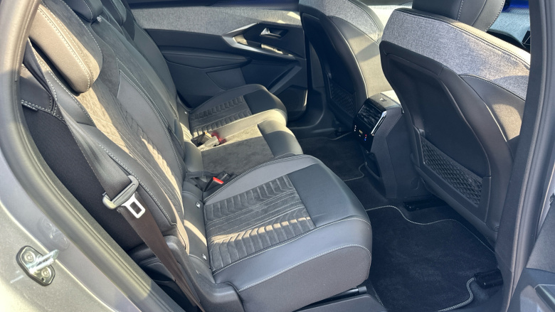 Peugeot 5008 157kW GT 73kWh 5dr Auto Electric Estate